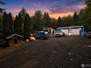 486 Ocean Beach Rd, Hoquiam, WA 98550