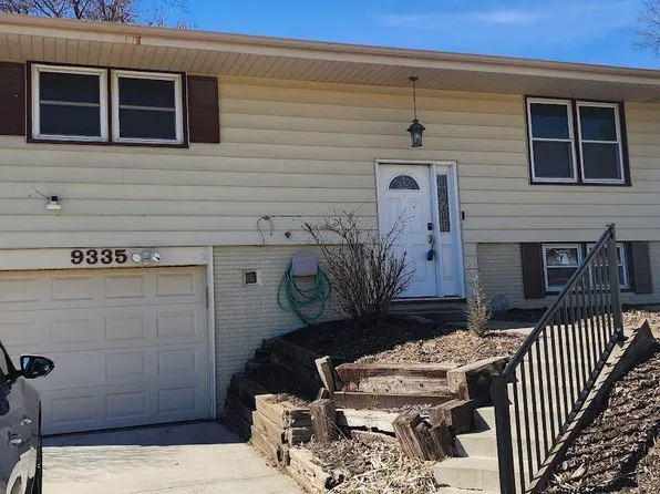 9335 Ellison Ave, Omaha, NE 68134