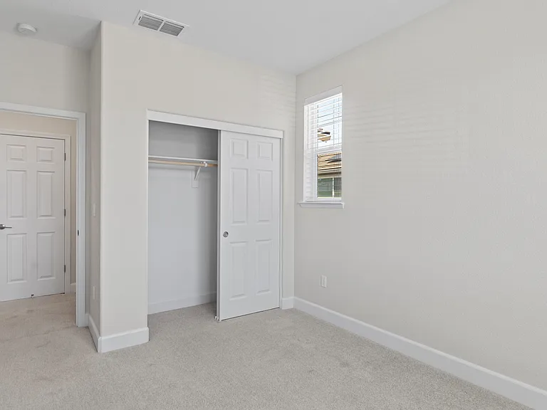 548 Aliki Dr — Photo 25