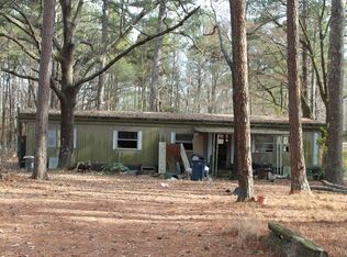 1213 Hinson Rd, El Dorado, AR 71730