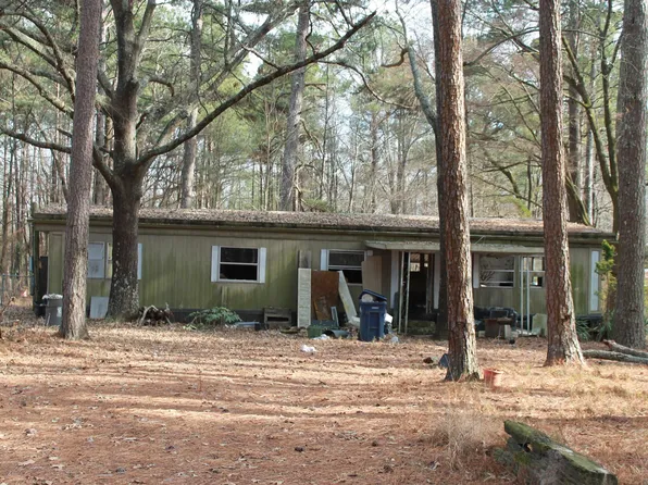 1213 Hinson Rd, El Dorado, AR 71730