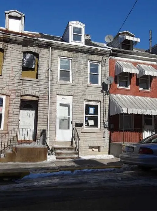 1037 Muhlenberg St photo 1