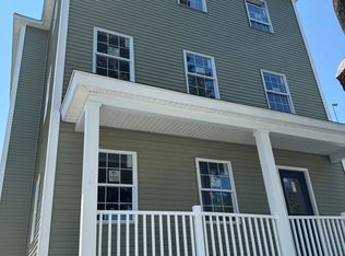 18 Worth St #1, Worcester, MA 01610