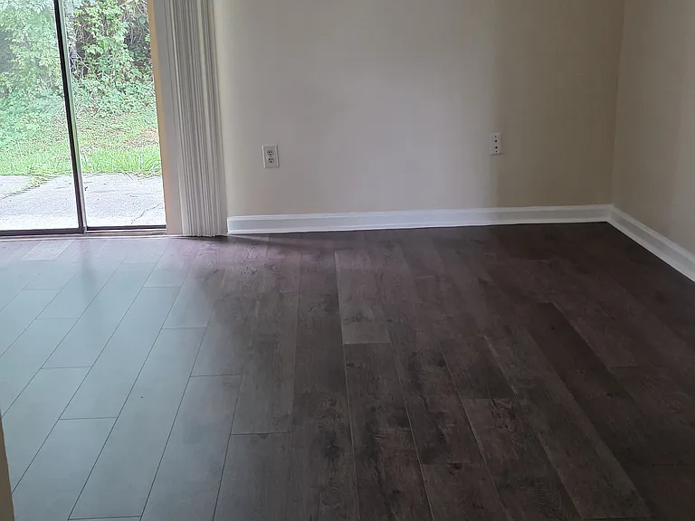1679 York Dr — Photo 6