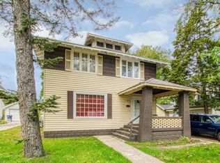 1013 Fuller Ave SE, Grand Rapids, MI 49506