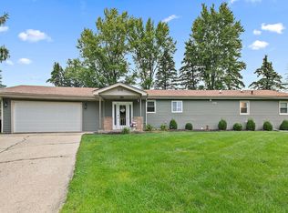 1015 Arctic Cir, Rockford, IL 61108