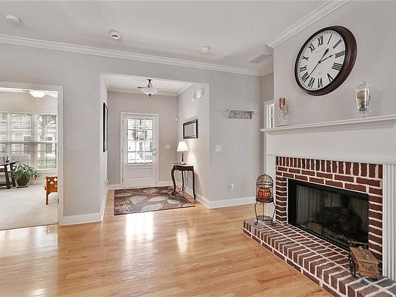 3rd image of 625 Aunt Lucy Ln SW Suite 13