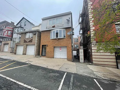 306 65th St Photo 1
