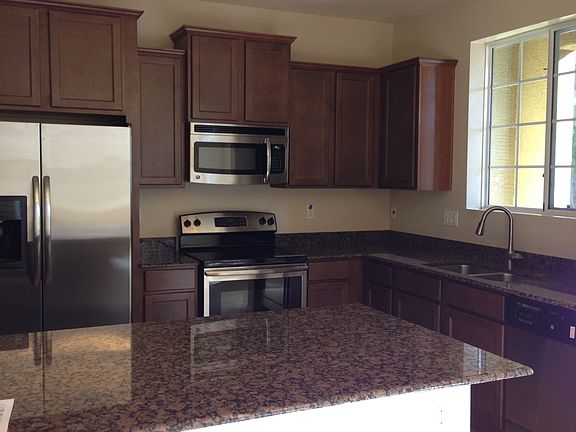 Granite top, stainless appliances