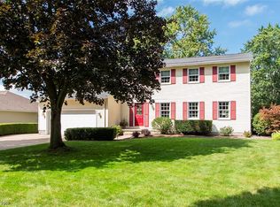 426 Rolling Hills Dr, Wadsworth, OH 44281