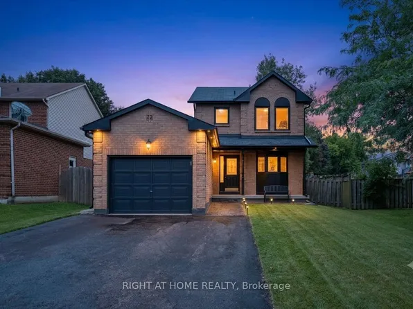 72 Natanya Blvd, Georgina, ON L4P 3P7