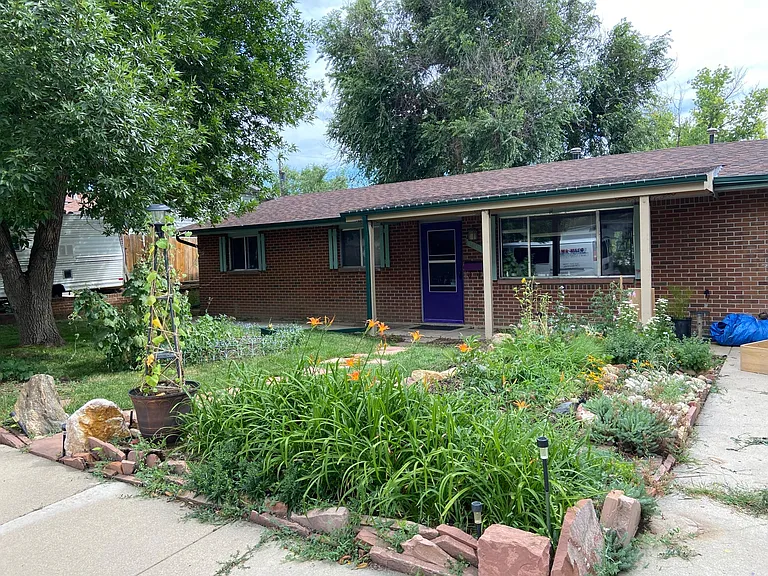 31 Gardner Dr — Photo 1