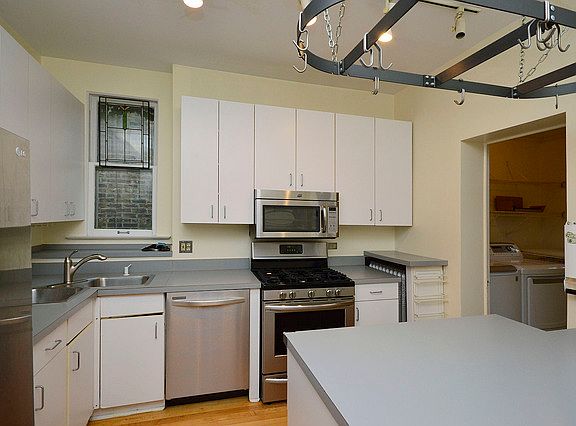 4th image of 1436 W Berwyn Ave #2