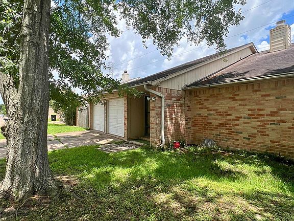 3rd image of 2914 Creekway Circle