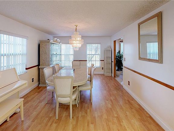 4th image of 4139 Rolling Grove Ct