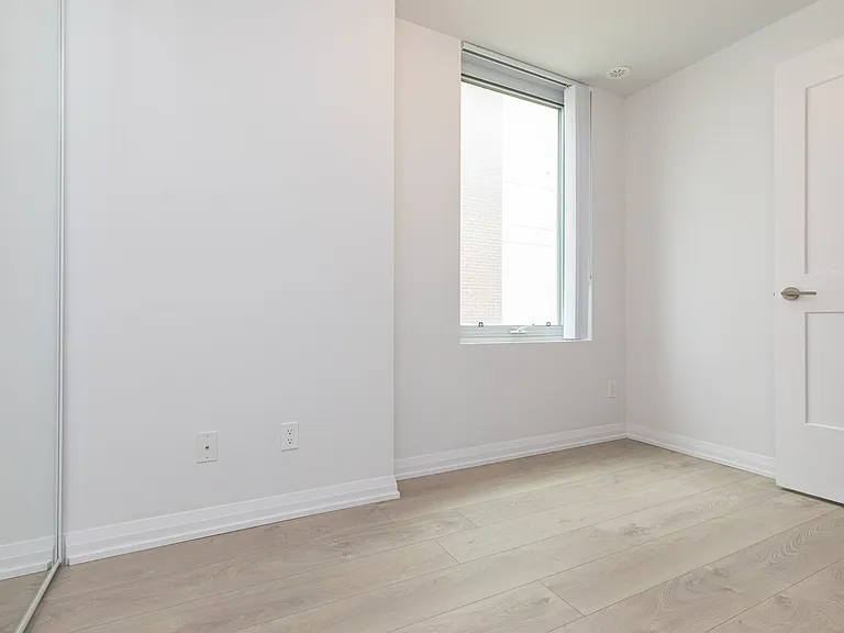 7895 Jane St #Townhouse B-7 — Photo 17