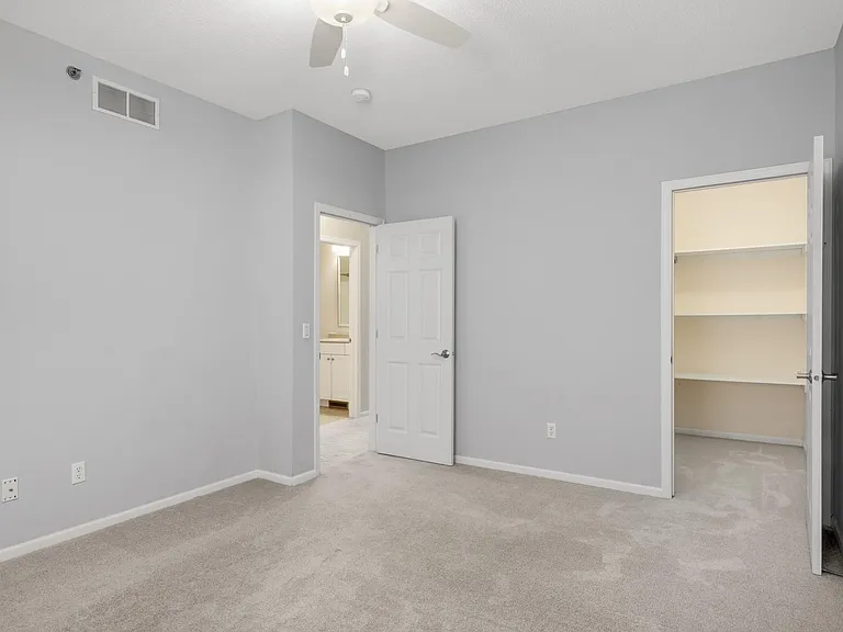 17710 Valley Cove Ct — Photo 19