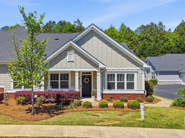 362 Cherokee Station Cir, Woodstock, GA 30188