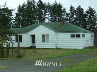 633 Mount Pleasant Rd, Pt Angeles, WA 98362