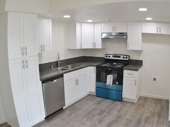 3rd image of 1234 S Dale Ave #109