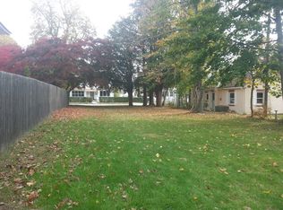1121 Ocean Ave, New London, CT 06320