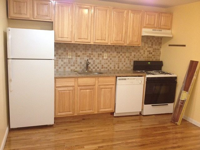 1st image of 149 Herkimer St Fl 2
