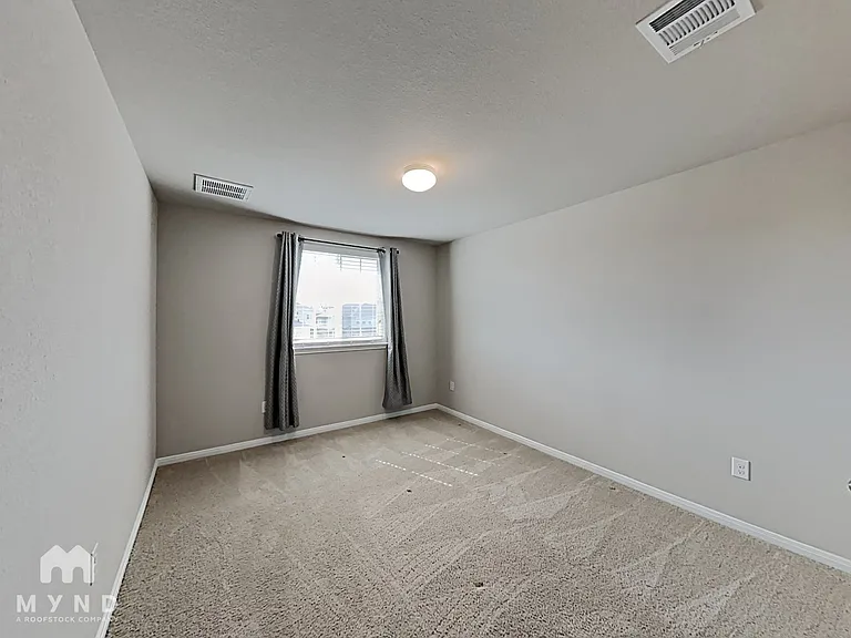 1129 La Conterra Blvd — Photo 13