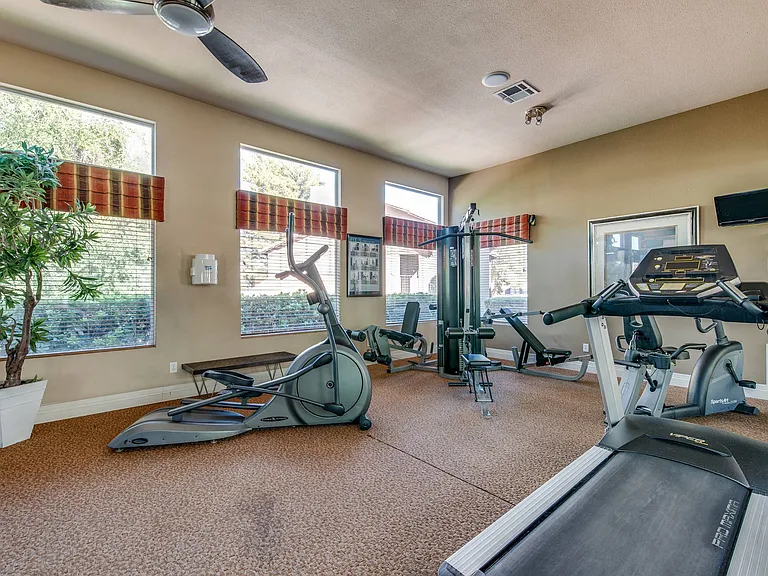 2750 S Durango Dr — Photo 21