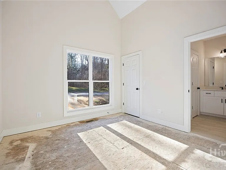 360 Ansley Dr — Photo 24