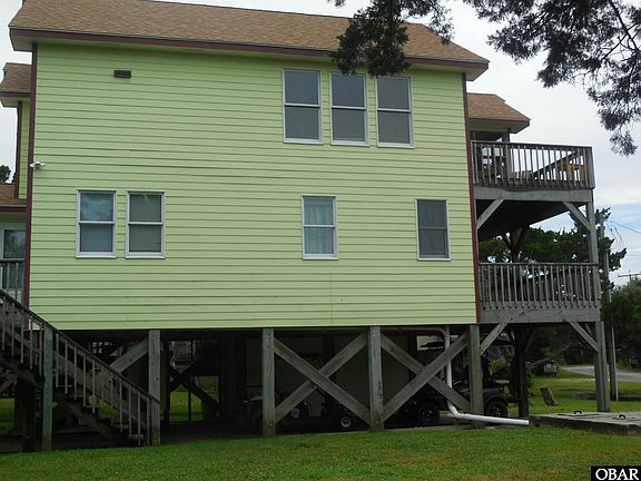 3rd image of 299 Sunset Dr