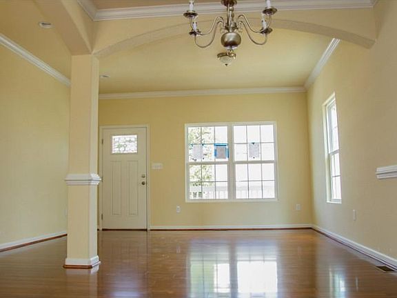 5th image of 4281 Cole Ave