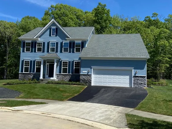 15717 Henrietta Dr, Accokeek, MD 20607