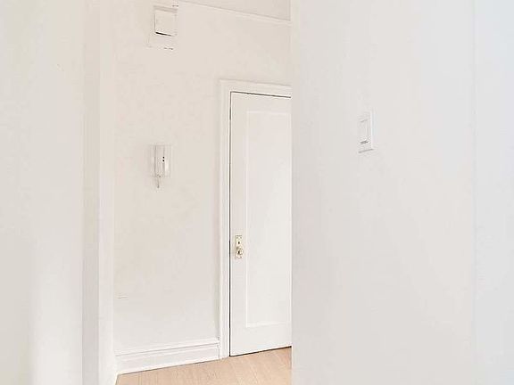 4th image of 862 Union St APT 6H