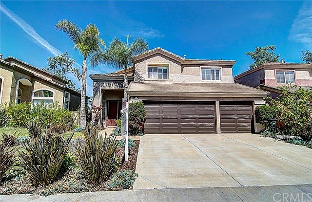 1st image of 17 Solitaire Ln