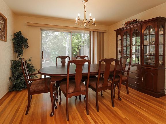 4th image of 1166 Crespi Dr