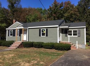 46 Ravenswood Rd, Waltham, MA 02453