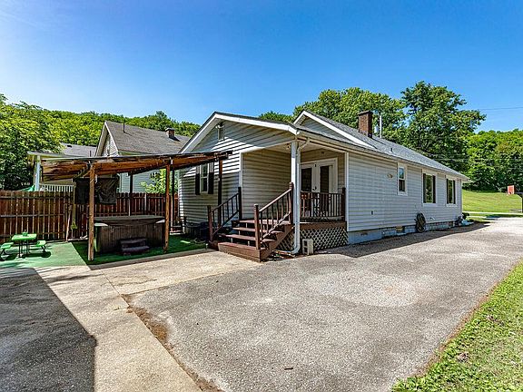 4th image of 43 Dorman Ave