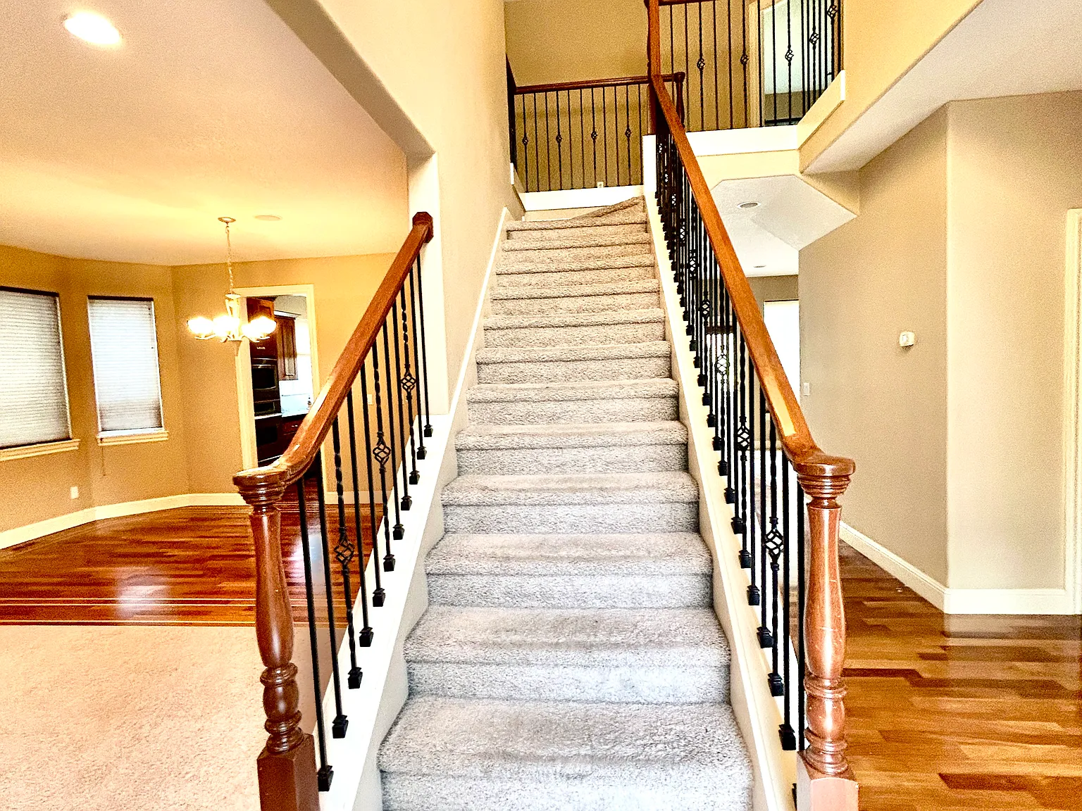 4 bed, 2.5 bath, 2911 sqft, $3,395 — Photo 4