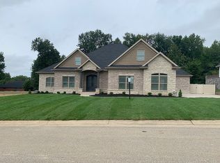 8910 Jenkins Dr, Evansville, IN 47725