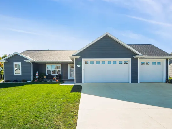 1941 Antelope Trl, Kaukauna, WI 54130