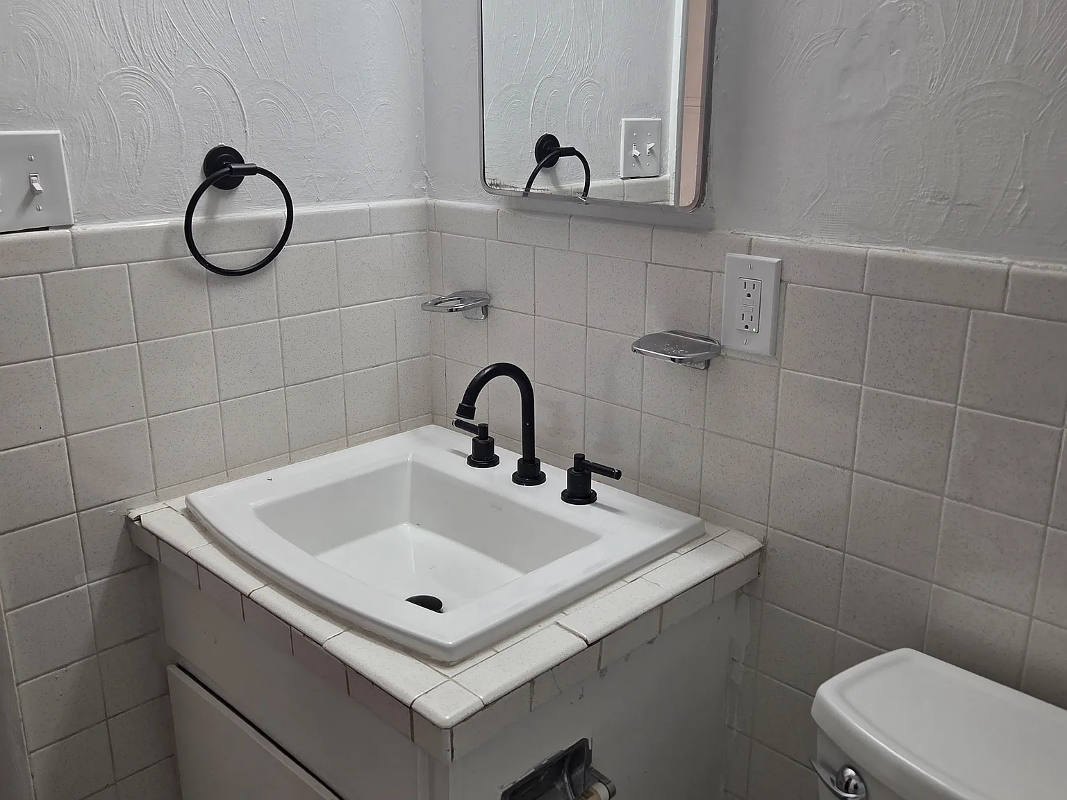 Sherman Street Apartments — Photo 3