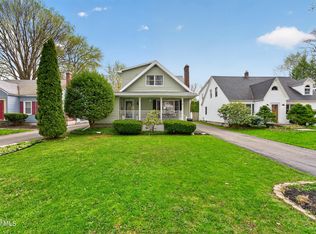 1528 Myron Street, Niskayuna, NY 12309