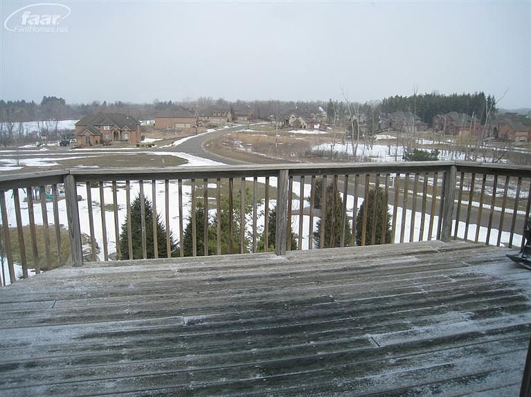 2nd image of 9427 Highland Ct