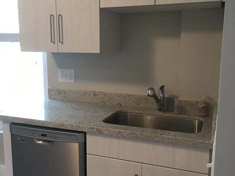 301 N Almond St — Photo 26