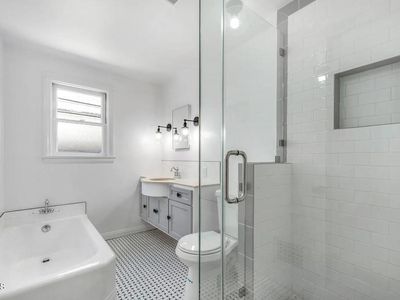 610-618 S Lake Ave, Pasadena, CA, 91106