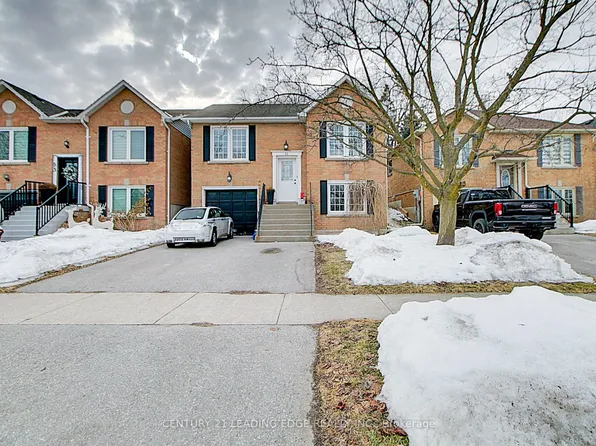 55 McCrimmon Cres, Clarington, ON L1C 4N3