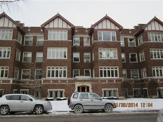 2nd image of 6802 S Crandon Ave