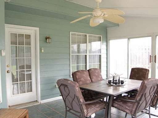 2nd image of 1115 Laurel Cove Dr