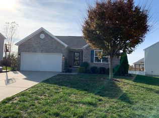 10007 Hornbeam Blvd, Louisville, KY 40228