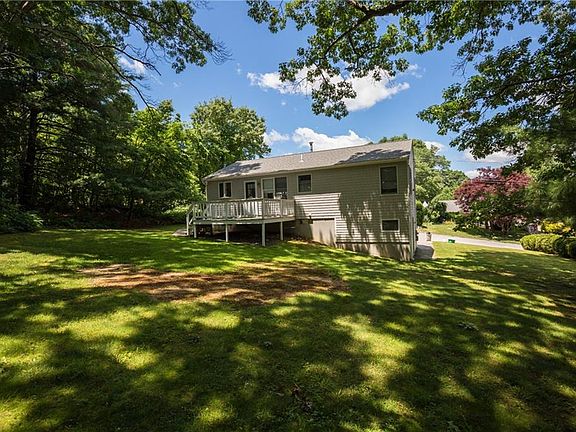 4th image of 30 Morton Ave